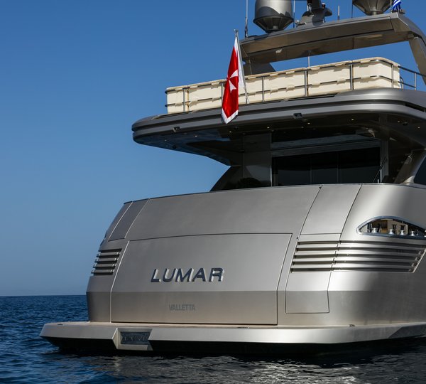 The 33m Yacht LUMAR