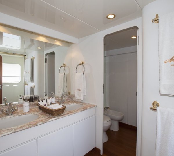 The 34m Yacht AVELLA