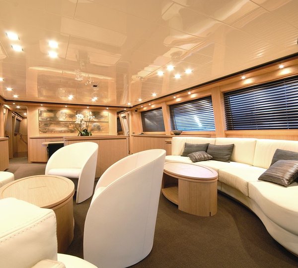 The 34m Yacht OVERSIDE II