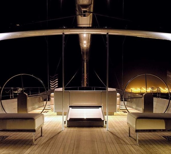 The 37m Yacht GHOST