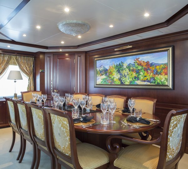 The 37m Yacht GIORGIA