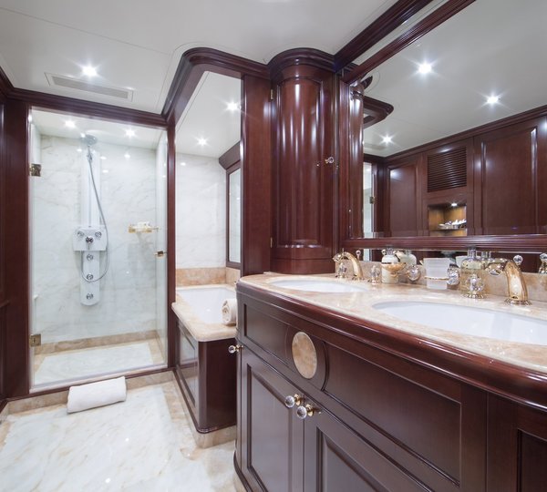 The 37m Yacht GIORGIA