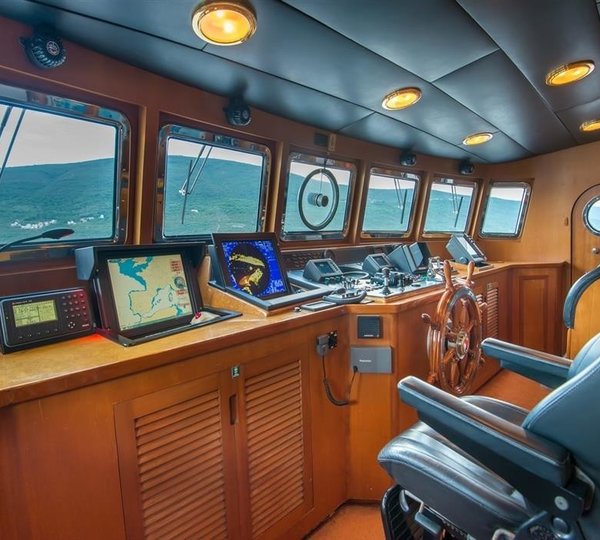 The 38m Yacht CHEETAH MOON