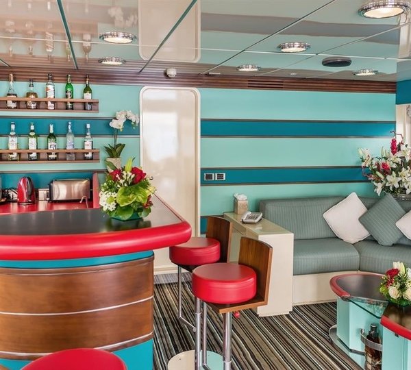 The 38m Yacht CHEETAH MOON