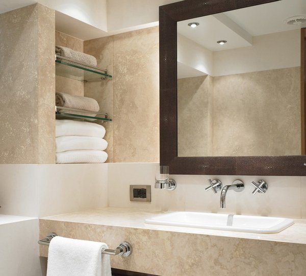 Bath Aboard Yacht DREAM ON