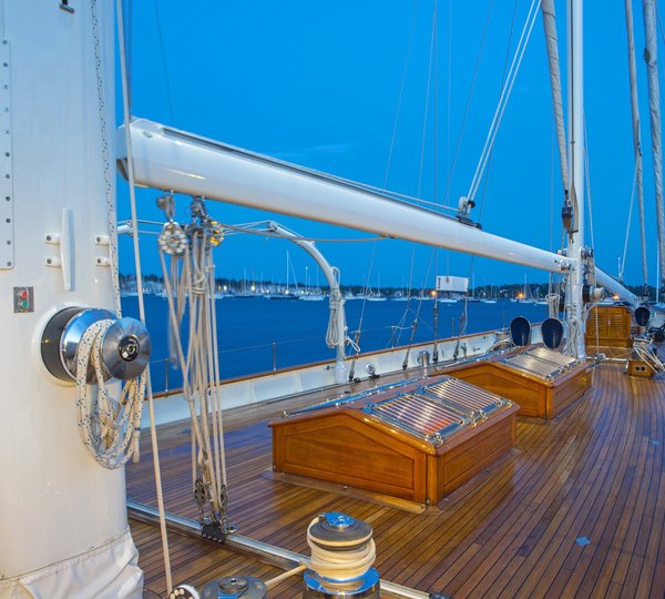 The 38m Yacht GLORIA