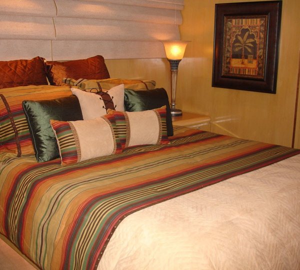 Guest's Cabin Aboard Yacht LE MONTRACHET