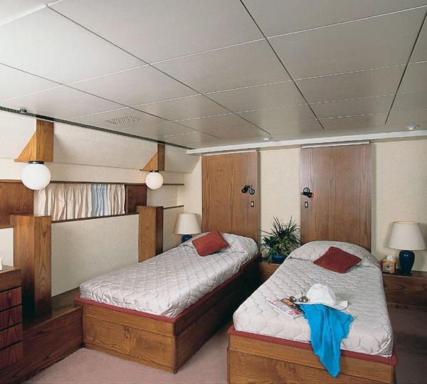 Twin Bed Cabin Aboard Yacht PROTON