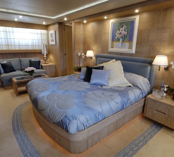 The 39m Yacht GLADIUS