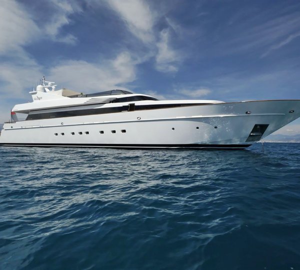 The 39m Yacht GLADIUS
