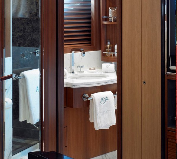 Bath Aboard Yacht KATHLEEN ANNE