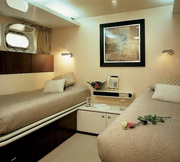 Twin Bed Cabin On Yacht LIONSHARE