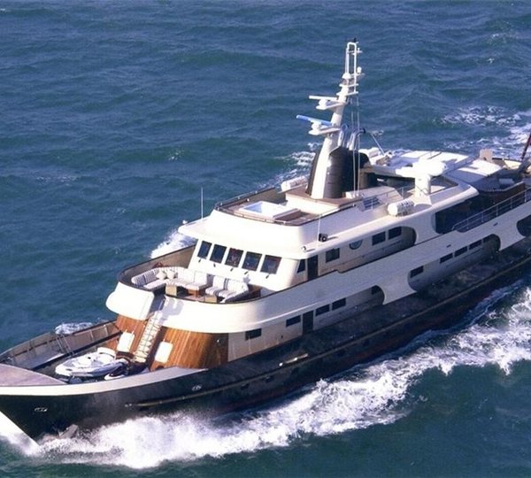 The 39m Yacht MESERRET