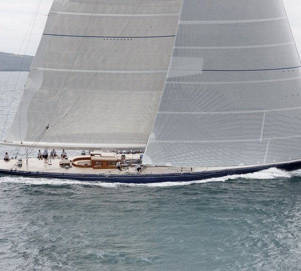 The 40m Yacht ENDEAVOUR