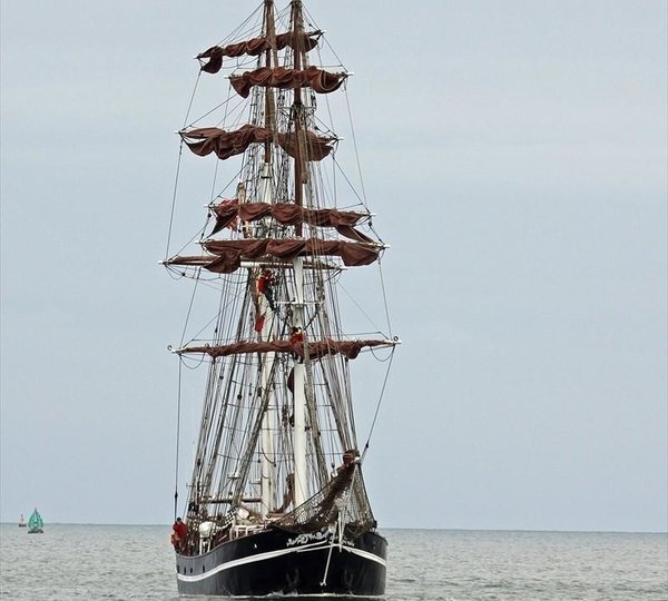 The 40m Yacht EYE OF THE WIND
