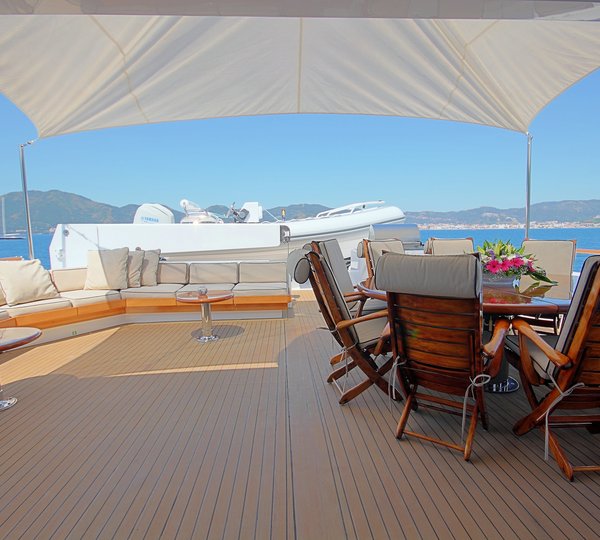 Life On Yacht MONTE CARLO