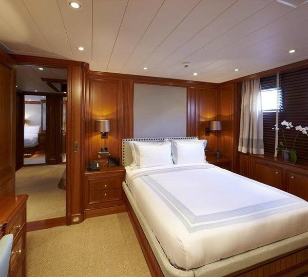 The 40m Yacht SEAFLOWER