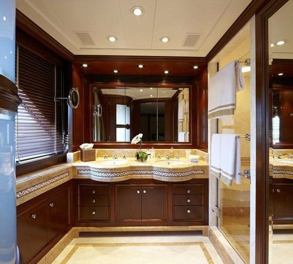 The 40m Yacht SEAFLOWER