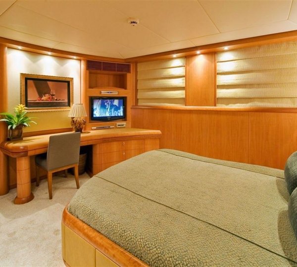Guest's Cabin Aboard Yacht SOLAIA