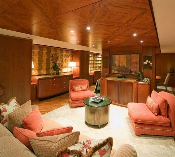 Saloon On Board Yacht SOLAIA