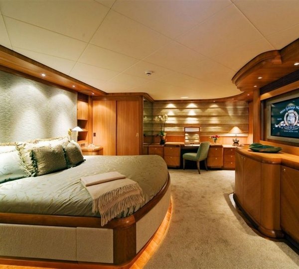 Profile: Yacht SOLAIA's Main Master Cabin Captured