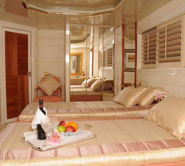 Twin Bed Cabin On Board Yacht AMZ