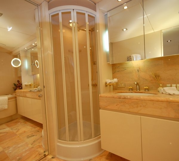 Main Master Bath On Board Yacht LADYSHIP