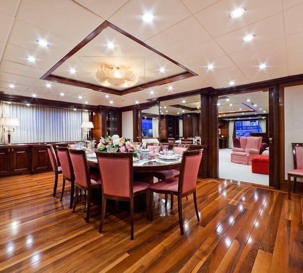 Eating/dining Saloon On Board Yacht SOPHIE BLUE