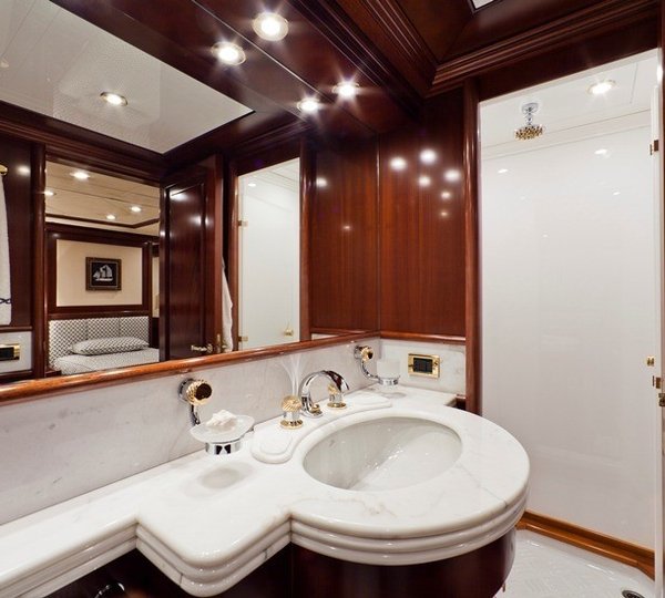 Twin Bed Bath On Board Yacht SOPHIE BLUE