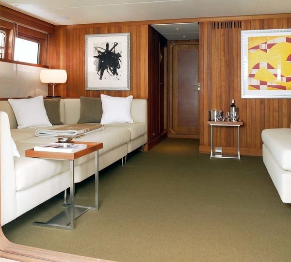 Top Saloon On Board Yacht IL CIGNO