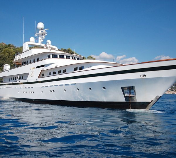 The 42m Yacht IL CIGNO