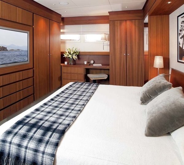 Guest's Cabin On Yacht IL CIGNO