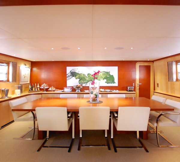 The 42m Yacht IL CIGNO