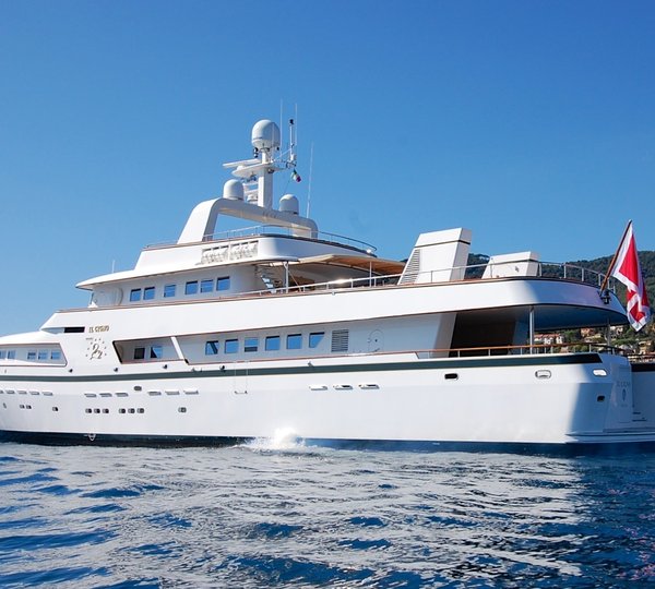 The 42m Yacht IL CIGNO