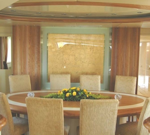 Eating/dining Furniture Aboard Yacht CARMEN FONTANA