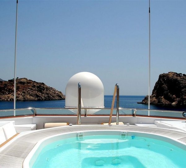 Jacuzzi Pool On Board Yacht ECLIPSE