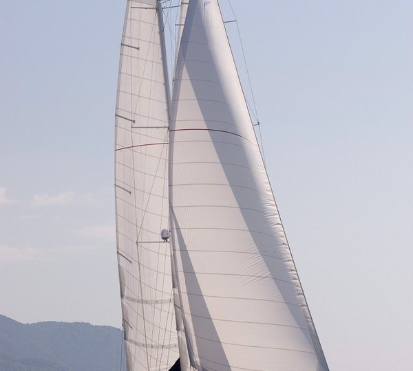 The 43m Yacht HIC SALTA