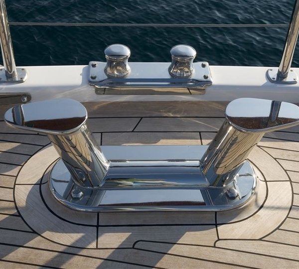 The 43m Yacht HIC SALTA