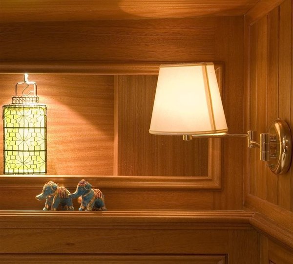 The 43m Yacht HIC SALTA