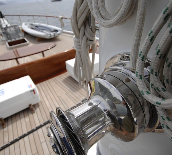 The 43m Yacht HIC SALTA