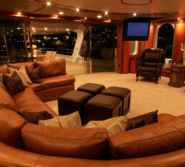 The 43m Yacht LEIGHT STAR