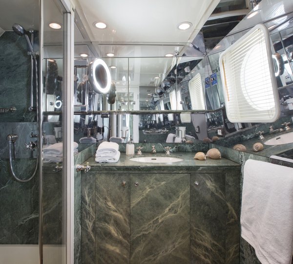 The 43m Yacht LIBRA Y