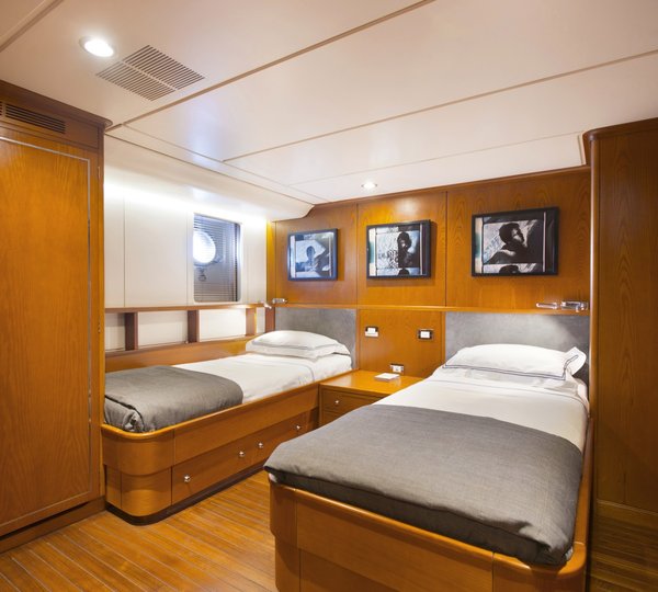 The 43m Yacht LIBRA Y