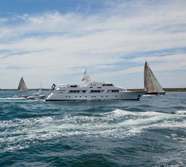 Cruising Aboard Yacht RENA