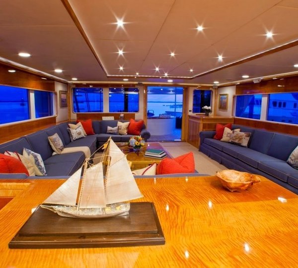 Close Up: Yacht RENA's Saloon Captured