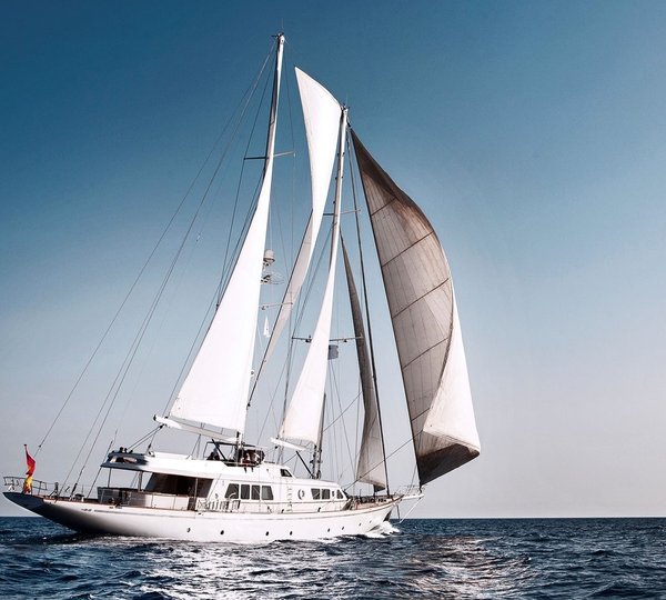 Cruising On Yacht AIGLON