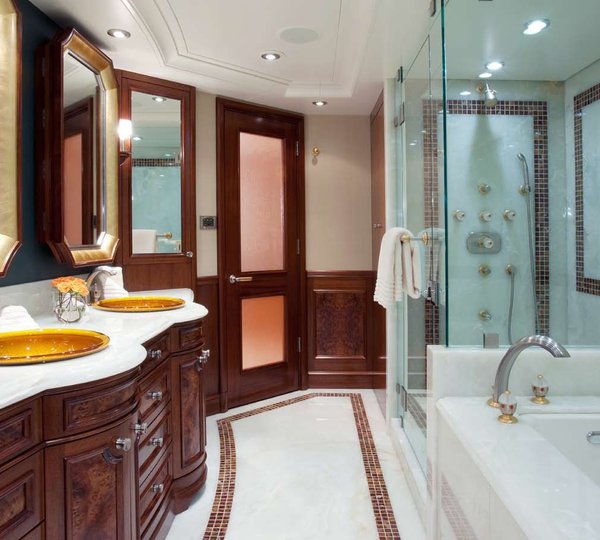 Main Master En Suite Aboard Yacht KATYA
