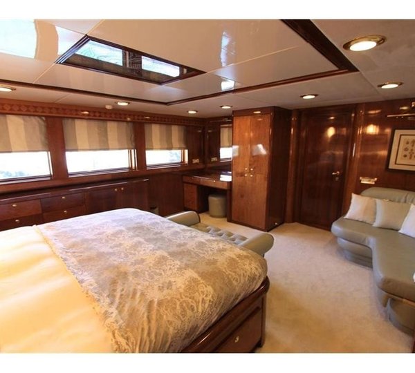 The 46m Yacht WHITE KNIGHT