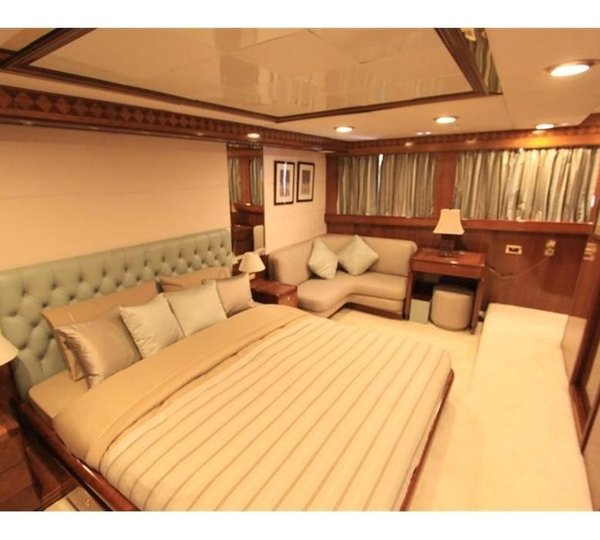 The 46m Yacht WHITE KNIGHT