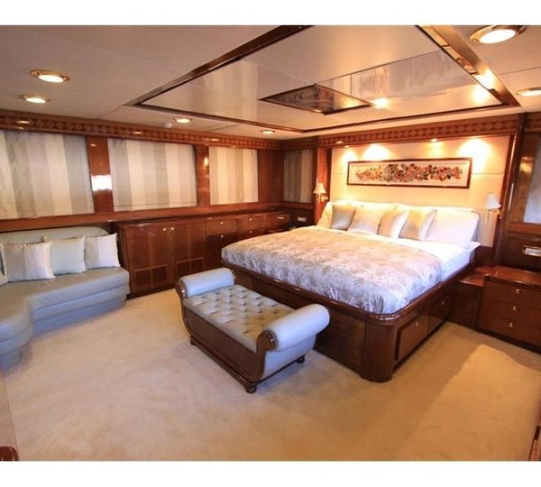 The 46m Yacht WHITE KNIGHT